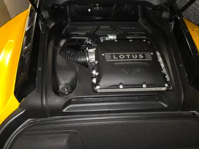 Lotus Emira 3.5 V6 First Edition — Sportive britannique mythique, 1300 km seulement — Miniatur 12