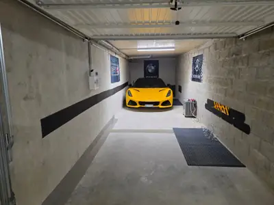 Lotus Emira 3.5 V6 First Edition — Sportive britannique mythique, 1300 km seulement — Miniatur 15