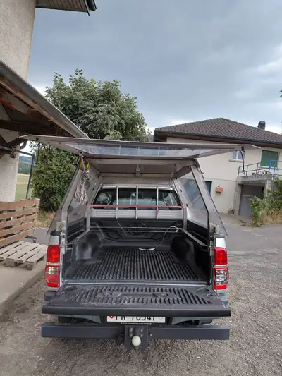 Toyota HI-LUX 2015 — Pickup robuste diesel, 4x4 intégral, sans sinistre — intérieur