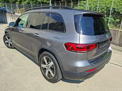 Mercedes-Benz GLB 220 d — SUV compact 7 places, diesel efficace, 50'000 km seulement — fianco