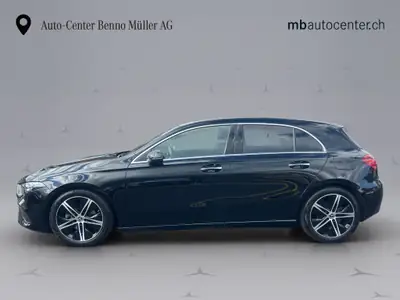 Mercedes-Benz Classe A 180 Progressive — Berline compacte hybride essence, 67'000 km — fianco
