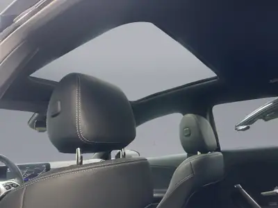Mercedes-Benz Classe A 180 Progressive — Berline compacte hybride essence, 67'000 km — Miniatura 11