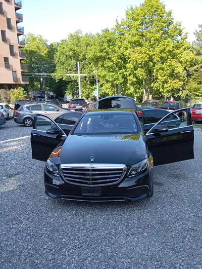 Mercedes-Benz E 400 Exclusive 4Matic — Berline premium 333 ch, intérieur cuir noir — Miniature 11