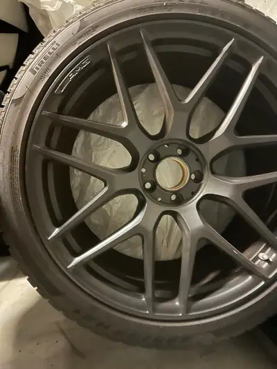 Mercedes-Benz GLC 63 AMG — Coupé haute performance, 49'000 km seulement — intérieur