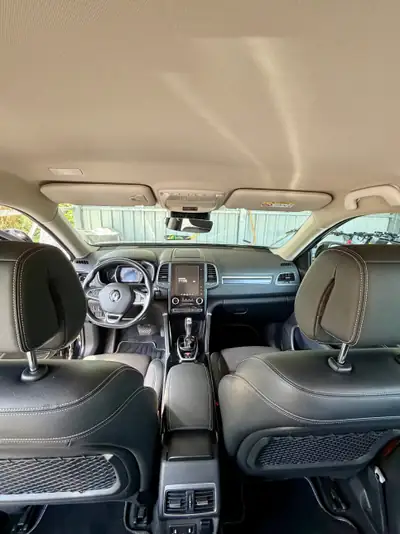 Renault Koleos 2.0 Blue dCi 4WD — SUV puissant, boîte sans à-coups, 54 000 km — dashboard