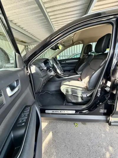 Renault Koleos 2.0 Blue dCi 4WD — SUV puissant, boîte sans à-coups, 54 000 km — interior