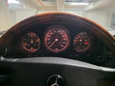 Mercedes-Benz SL 280 R107 — Le cabriolet de légende, 143'000 km, sans sinistre — Miniature 7