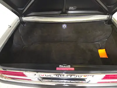 Mercedes-Benz SL 280 R107 — Le cabriolet de légende, 143'000 km, sans sinistre — Miniature 12