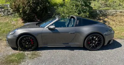 Porsche 911 Targa 4 GTS PDK — Roadster iconique, 480 ch et toit rétractable — Detail