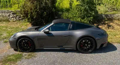 Porsche 911 Targa 4 GTS PDK — Roadster iconique, 480 ch et toit rétractable — Miniatur 17