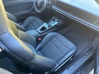 Porsche 911 Targa 4 GTS PDK — Roadster iconique, 480 ch et toit rétractable — Miniatur 24