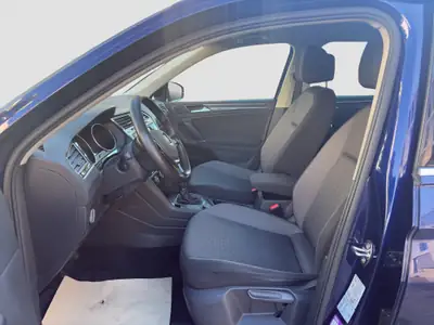 VW Tiguan 2.0 TDI SCR Comfortline 4Motion — SUV robuste, 4x4 intégral, entretien suivi — Miniatura 9