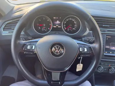 VW Tiguan 2.0 TDI SCR Comfortline 4Motion — SUV robuste, 4x4 intégral, entretien suivi — Miniatura 16