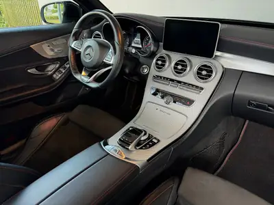 Mercedes-Benz C 43 AMG 4matic — Cabriolet performant, 367 ch et transmission intégrale — Miniatura 7