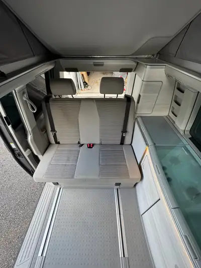 VW T6 2.0 TDI 150 Ocean Edition — Camping-car familial robuste, 85'000 km seulement — Miniature 18