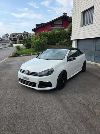 VW Golf R Cabrio 2.0 TSI — Cabriolet haute performance 265 ch, faible kilométrage — vista esterna