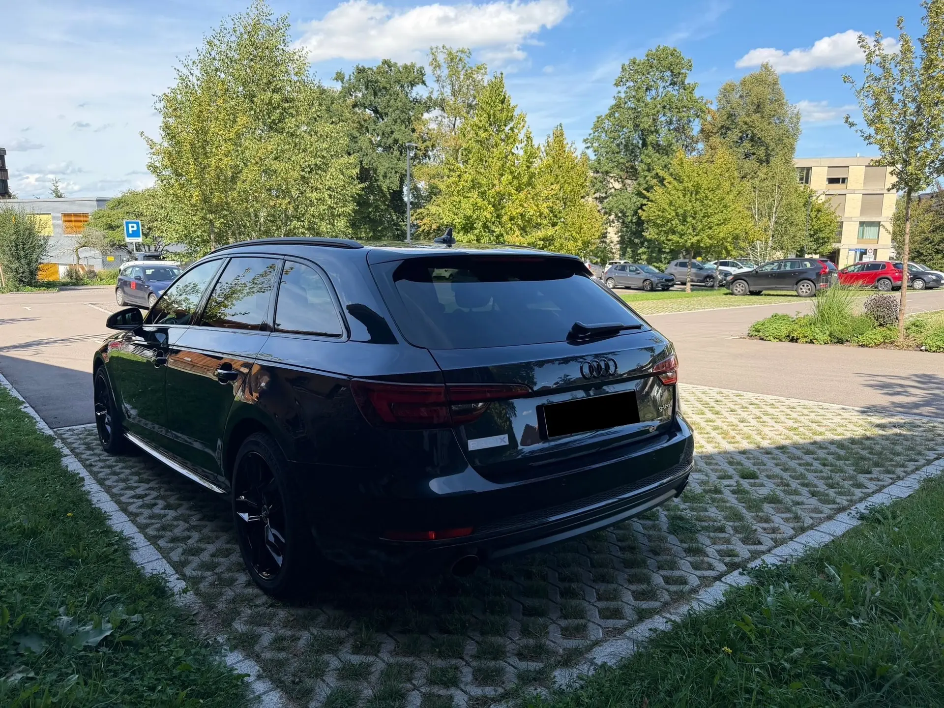 Audi A4 2018 occasion Oetwil am See — 3