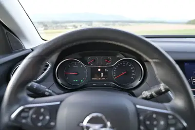 Opel Grandland X 2.0 CDTi Ultimate — SUV spacieux, diesel performant, 60 650 km — Miniature 9