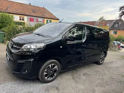 Opel Zafira Life 2.0 Diesel — Monospace 8 places, motorisation robuste et espacieux — exterior view
