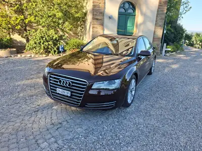 Audi A8 4.2 V8 FSI Quattro — Berline de prestige, 81 700 km, motorisation 372 ch — vue extérieure