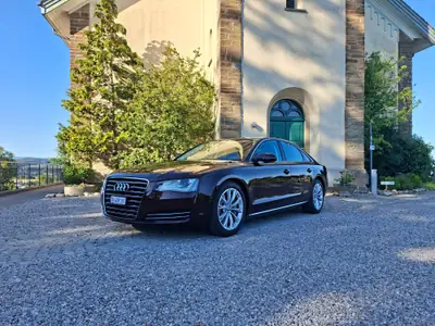 Audi A8 4.2 V8 FSI Quattro — Berline de prestige, 81 700 km, motorisation 372 ch — arrière