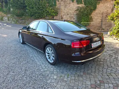 Audi A8 4.2 V8 FSI Quattro — Berline de prestige, 81 700 km, motorisation 372 ch — Miniature 8