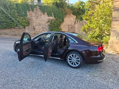 Audi A8 4.2 V8 FSI Quattro — Berline de prestige, 81 700 km, motorisation 372 ch — Miniature 9