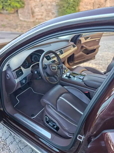 Audi A8 4.2 V8 FSI Quattro — Berline de prestige, 81 700 km, motorisation 372 ch — Miniature 11