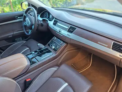 Audi A8 4.2 V8 FSI Quattro — Berline de prestige, 81 700 km, motorisation 372 ch — Miniature 13