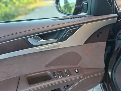 Audi A8 4.2 V8 FSI Quattro — Berline de prestige, 81 700 km, motorisation 372 ch — Miniature 16