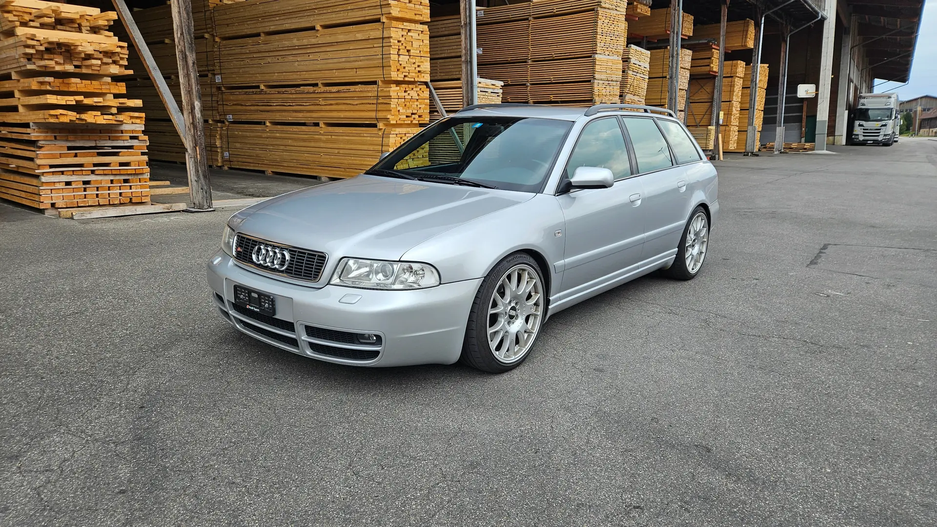 Audi S4 2001 occasion Worb — 1