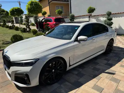 BMW 730d xDrive — Berline prestige diesel, 150'000 km, garantie BMW 2027 — side view
