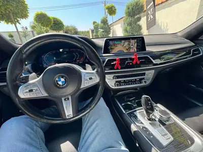 BMW 730d xDrive — Berline prestige diesel, 150'000 km, garantie BMW 2027 — dashboard