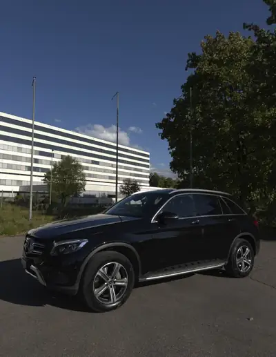Mercedes-Benz GLC 250 d AMG Line — SUV diesel performant, 226 000 km, sans sinistre — vista esterna