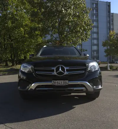 Mercedes-Benz GLC 250 d AMG Line — SUV diesel performant, 226 000 km, sans sinistre — interni