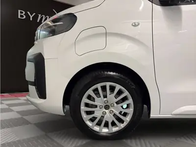 Peugeot e-Traveller Business 50 Standard — Minivan électrique 9 places, faible kilométrage — Miniatur 11