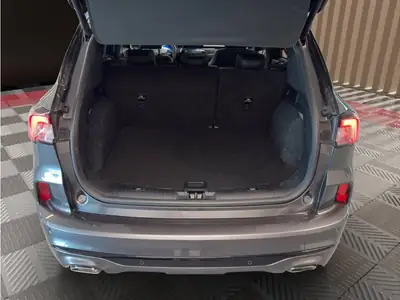 Ford Kuga 2.5 FHEV ST-Line X 4WD — SUV hybride essence, 4 roues motrices, 52 886 km — Miniatur 11
