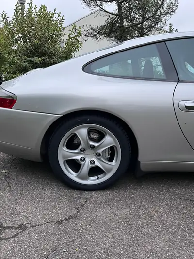 Porsche 911 Carrera 4 — Légende des années 90, transmission manuelle authentique — Miniatura 9