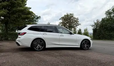 BMW 330d xDrive M Sport Touring — Diesel performant, break polyvalent, affaires comme loisirs — Innenraum