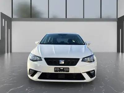 SEAT Ibiza 1.0 TSI 110 Style DSG — Citadine dynamique, essence économe et fiable — exterior view