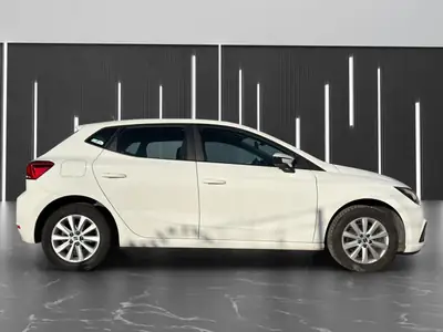 SEAT Ibiza 1.0 TSI 110 Style DSG — Citadine dynamique, essence économe et fiable — rear view