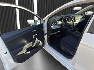SEAT Ibiza 1.0 TSI 110 Style DSG — Citadine dynamique, essence économe et fiable — Thumbnail 18