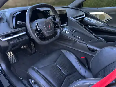 Chevrolet Corvette C8 Stingray 3LT — Superbe coupé sport américain, 11'000 km seulement — Miniatura 7