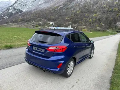 Ford Fiesta 1.0 SCTi ST Line — Citadine dynamique, 48 000 km, essence économique — arrière