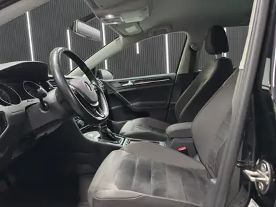 VW Golf 1.4 TSI 125 Lounge — Berline fiable, moteur moderne et entretien économique — Thumbnail 8