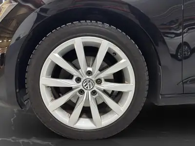 VW Golf 1.4 TSI 125 Lounge — Berline fiable, moteur moderne et entretien économique — Thumbnail 19
