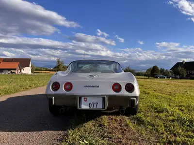 Chevrolet Corvette 25th Anniversary — Légende américaine, motorisation V8 authentique — interni