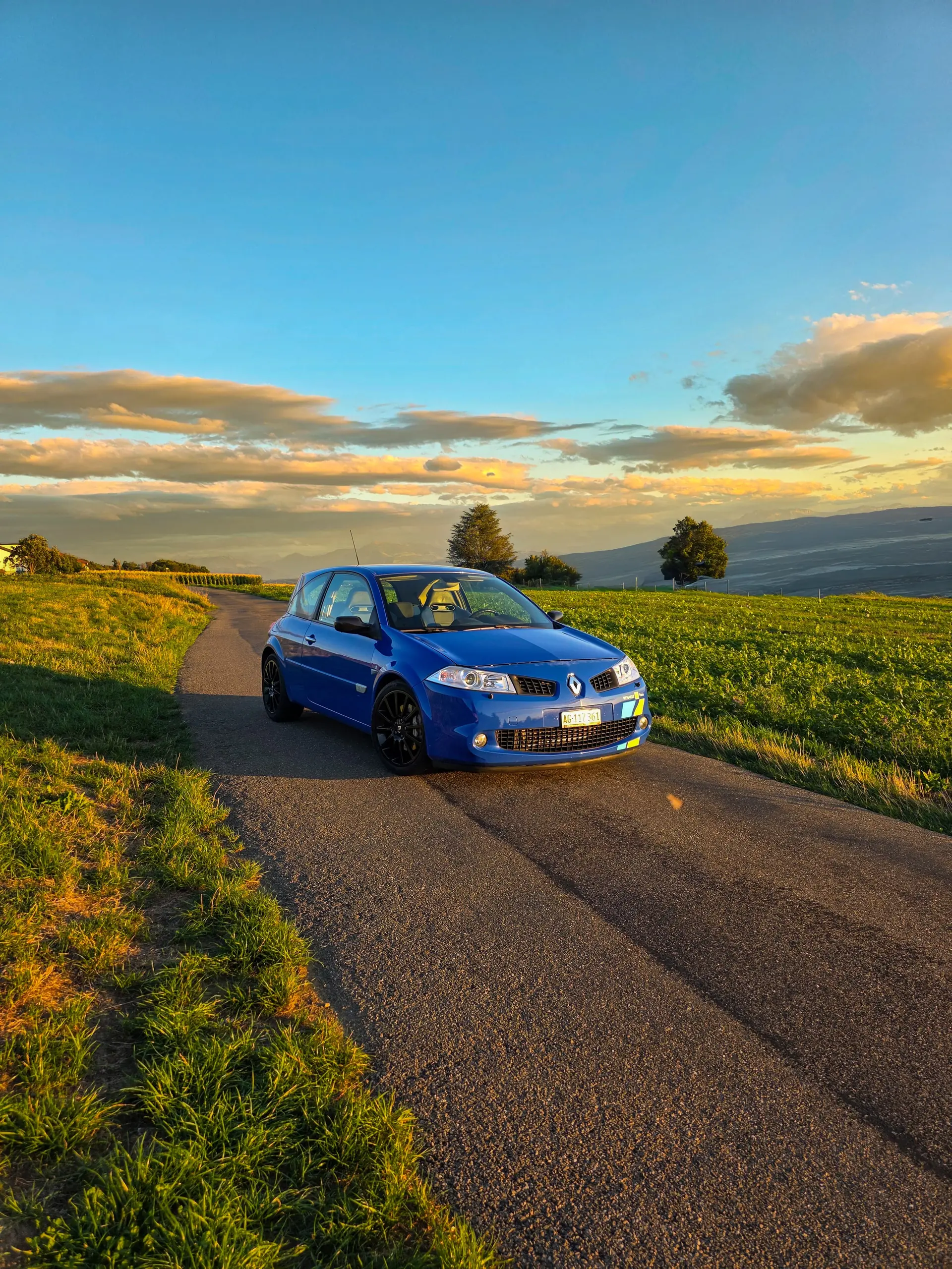 Renault Megane 2.0 16V Turbo F1 Team — Sportive 224 ch, histoire authentique