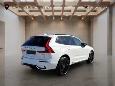Volvo XC60 2.0 T6 TE Black Edition eAWD — SUV hybride rechargeable performant, quasi-neuf — cruscotto