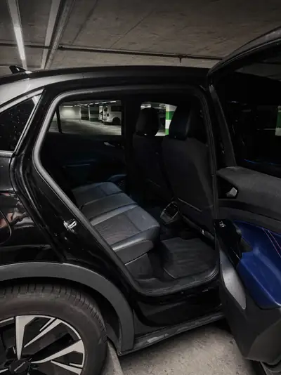 VW ID.5 GTX 4Motion — SUV électrique sportif, 299 ch, 53 600 km — Miniature 7
